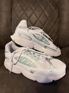 Adidas Ozmillen Mens Size 11 White Clear Mint Silver Running Sneaker Shoes IF656